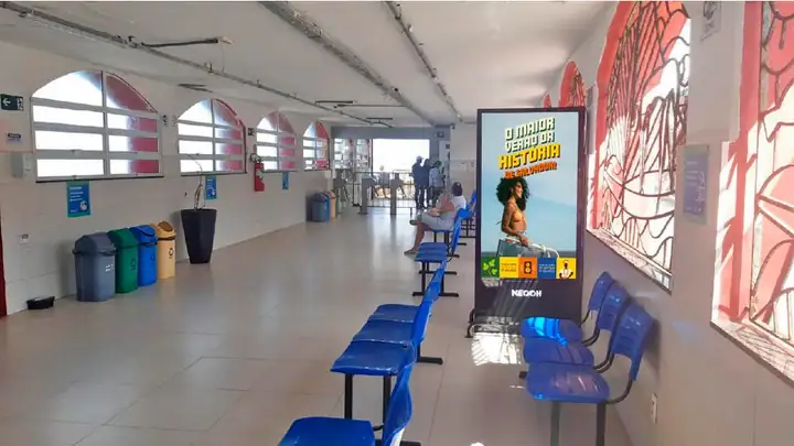 Totem digital na Estação Aquaviária de Vera Cruz